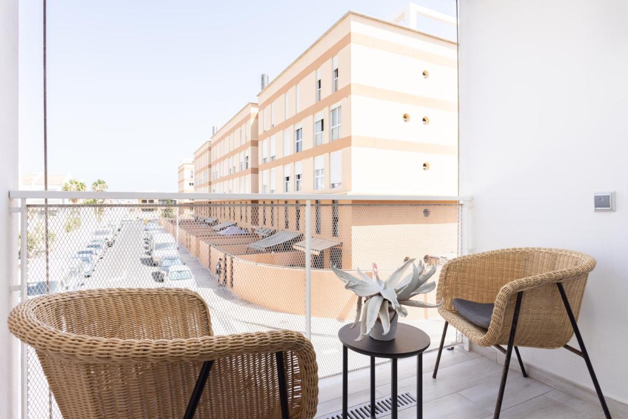 New 140M2 Loft-Style Flat At Town Heart, 3 Beaches Close Casa Leon El Medano  Exterior photo